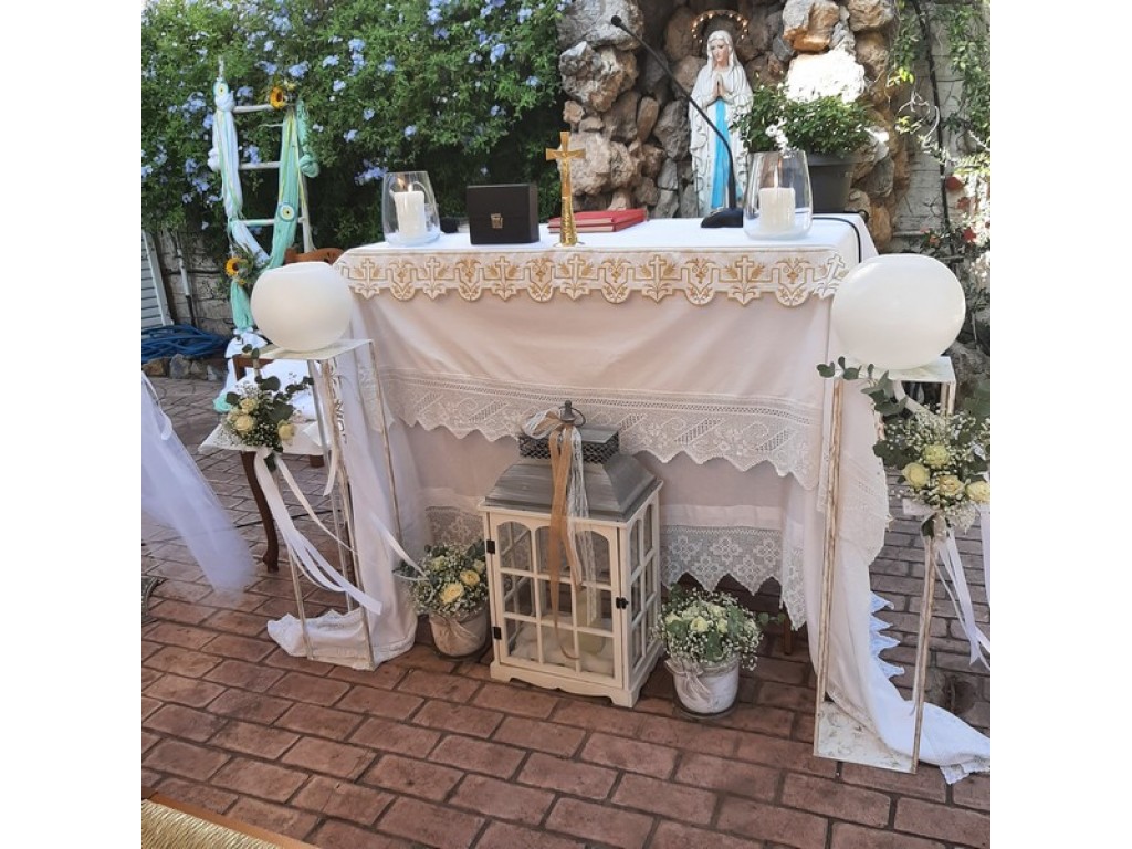 Στολισμός βάπτισης με λουλούδια του αγρού